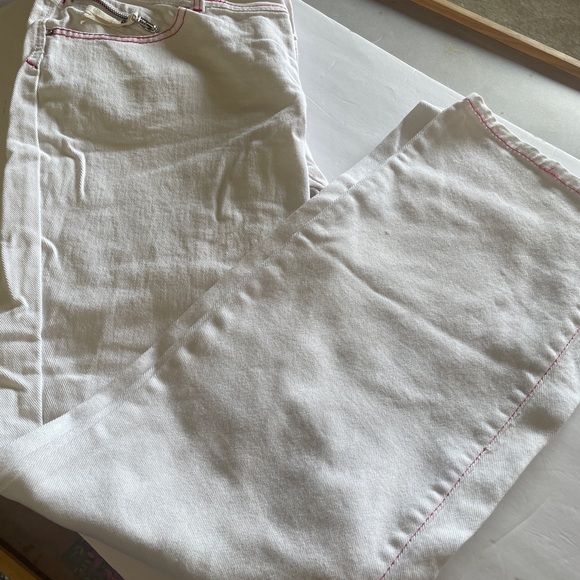 FUBU Pants - Fubu White Jeans w/ Pink Stitching Size W13/14